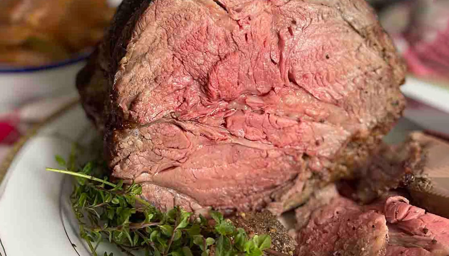 Roast rib of beef with rosemary and garlic